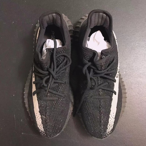 Adidas Yeezy Boost 350 V2 Black/White - Picture 5 of 11